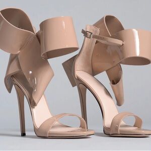 Amina Abdul Jillil - Tan Open Toe Bow Shoe - NWB